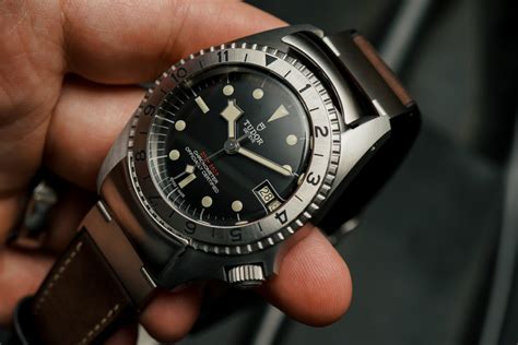 tudor p 01|smk1900p01.